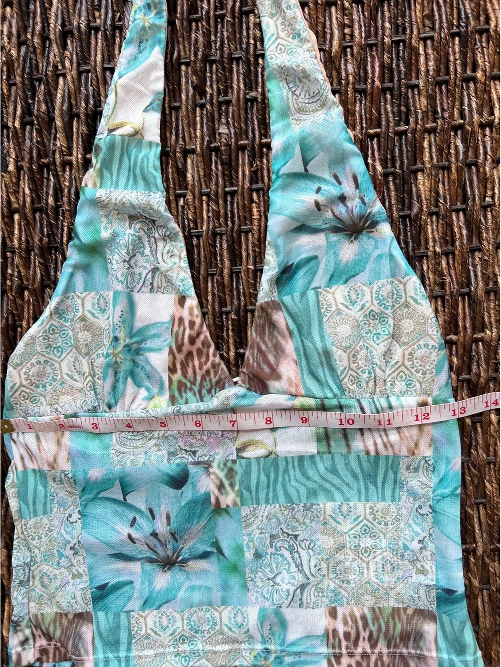NWT Edikted Catie Patchwork Mesh Halter Top Green Teal Mix - Picture 3 of 5